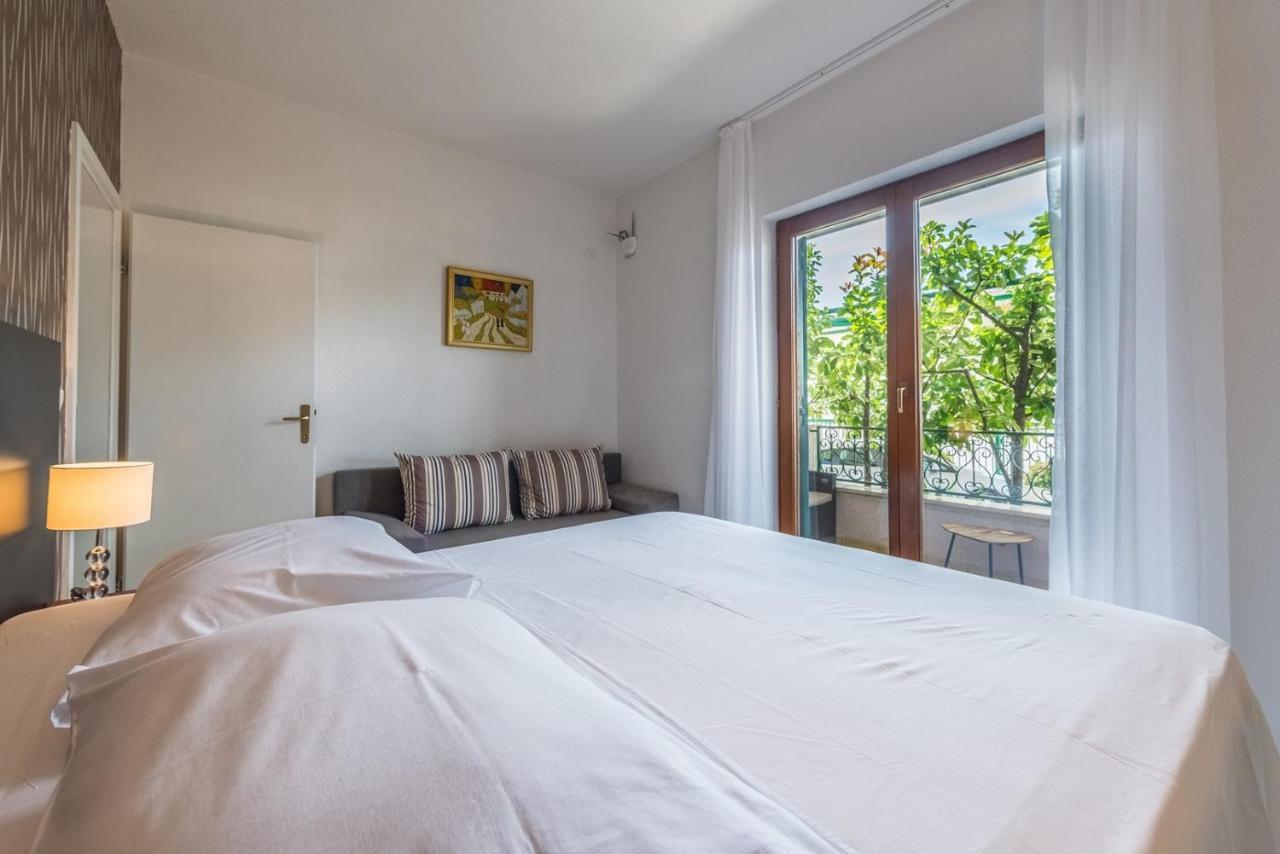 Apartments Ivana-Mira Okrug Gornji Exteriér fotografie