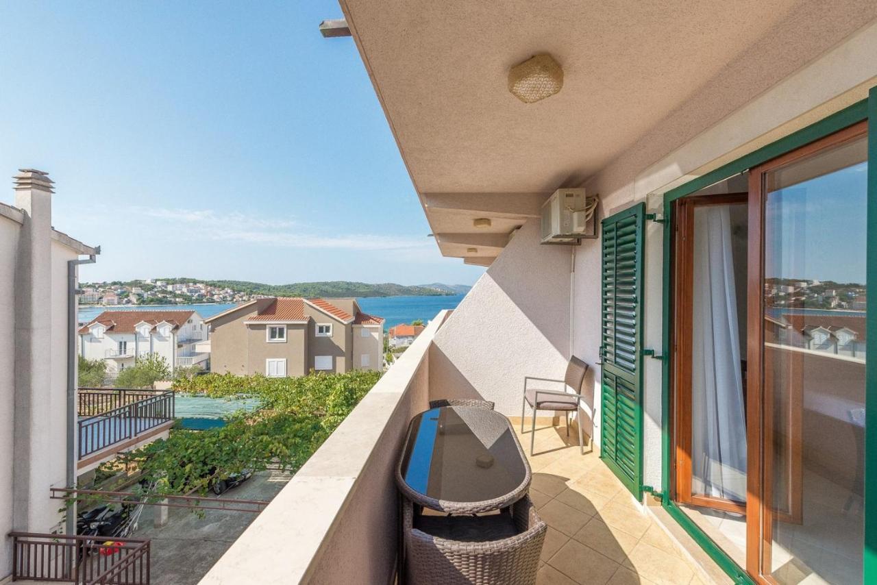 Apartments Ivana-Mira Okrug Gornji Exteriér fotografie