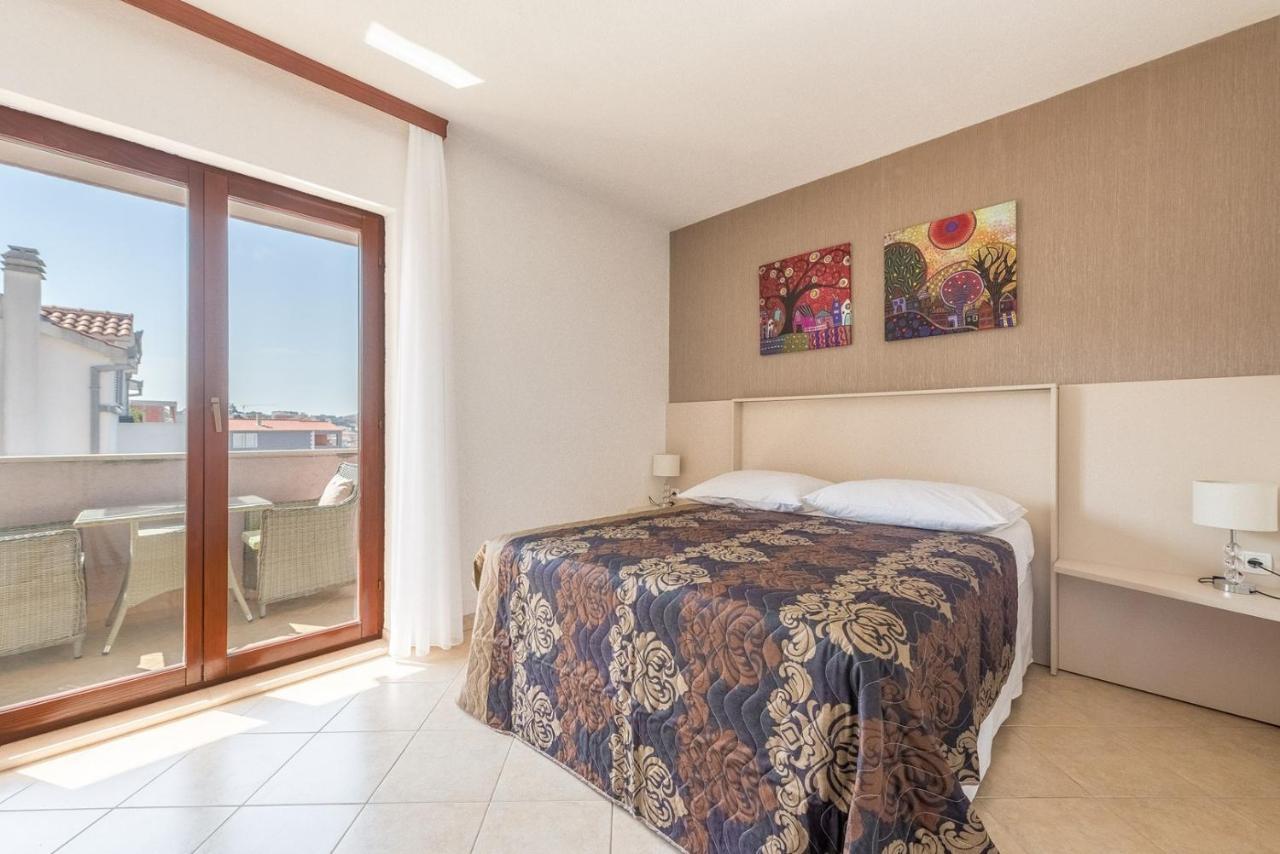 Apartments Ivana-Mira Okrug Gornji Exteriér fotografie
