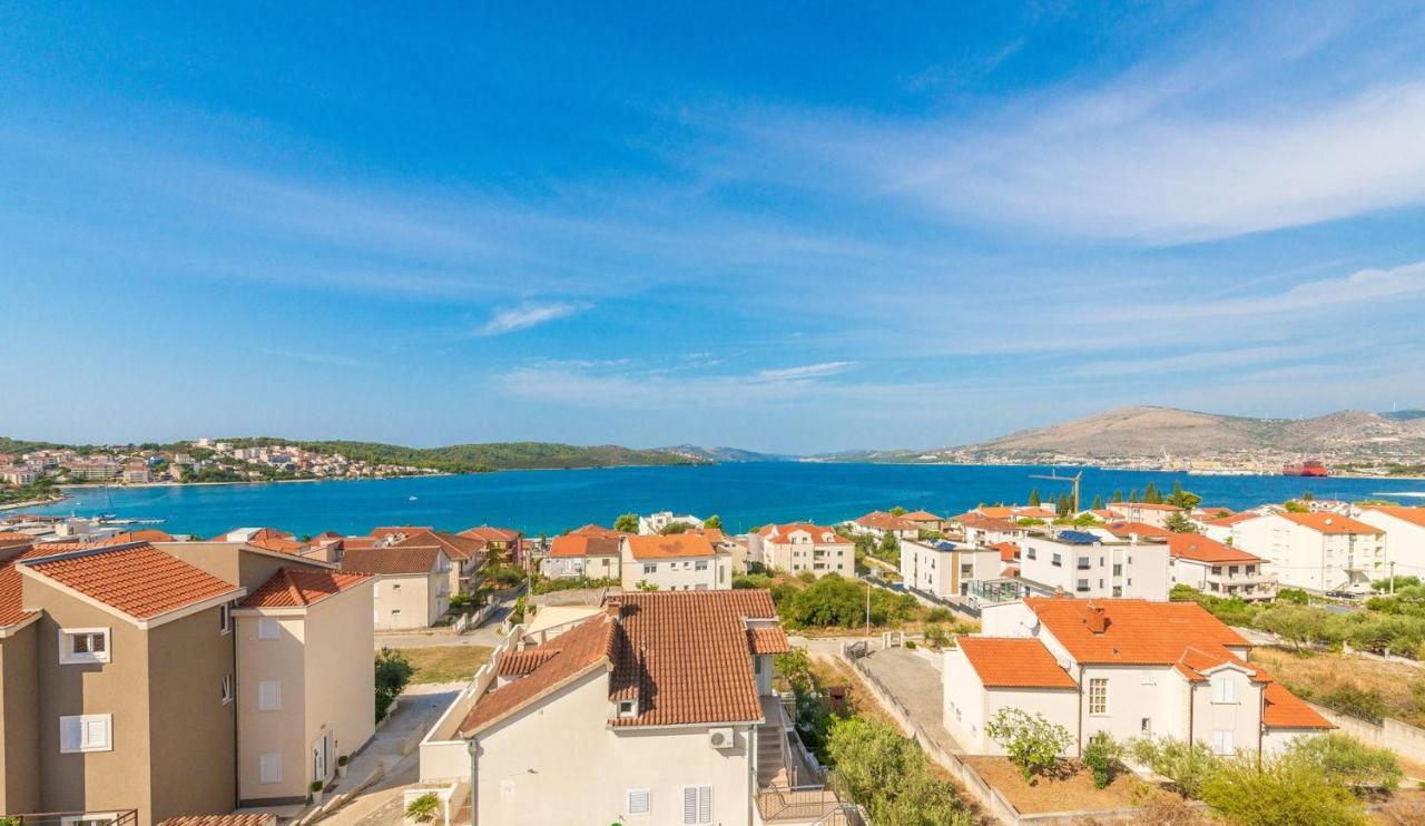 Apartments Ivana-Mira Okrug Gornji Exteriér fotografie