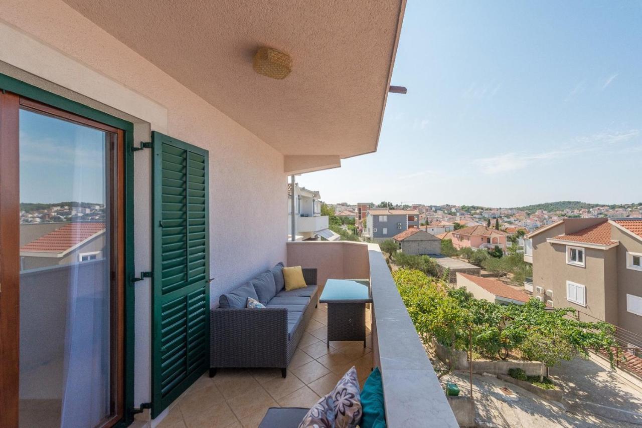 Apartments Ivana-Mira Okrug Gornji Exteriér fotografie