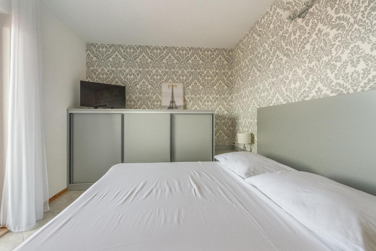 Apartments Ivana-Mira Okrug Gornji Exteriér fotografie
