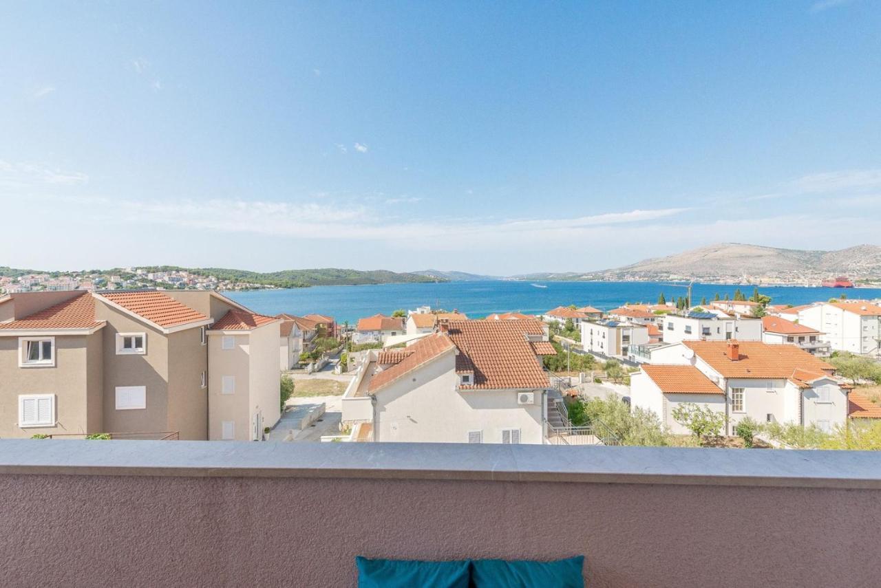 Apartments Ivana-Mira Okrug Gornji Exteriér fotografie