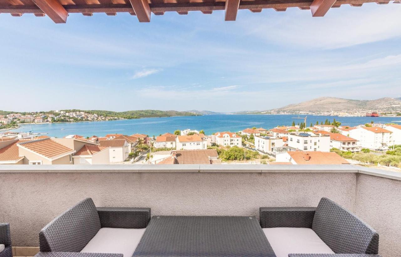 Apartments Ivana-Mira Okrug Gornji Exteriér fotografie