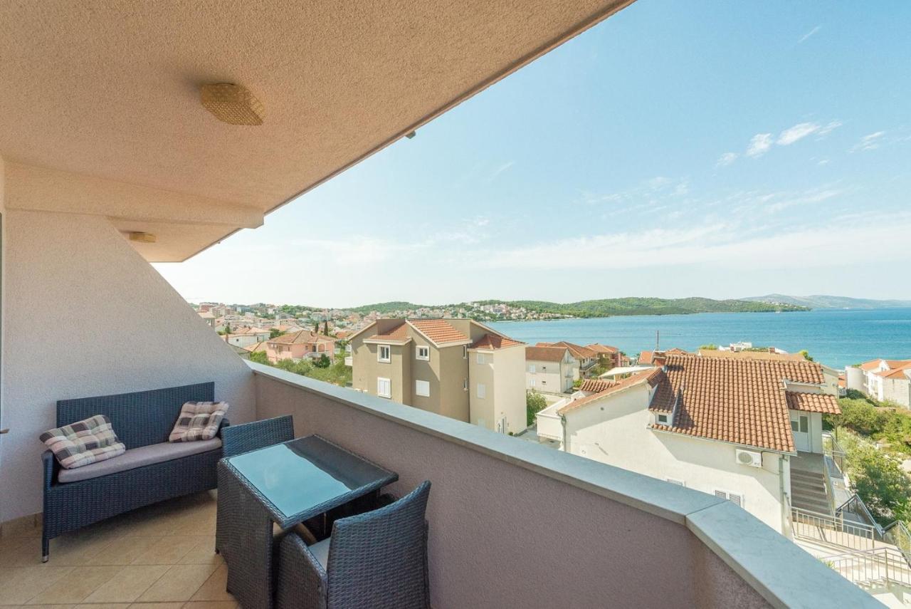 Apartments Ivana-Mira Okrug Gornji Exteriér fotografie